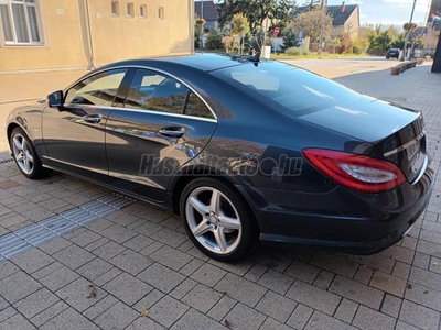 MERCEDES-BENZ CLS 350 CDI BlueEFF. (Automata) AMG VEZETETT SZERVIZKÖNYV