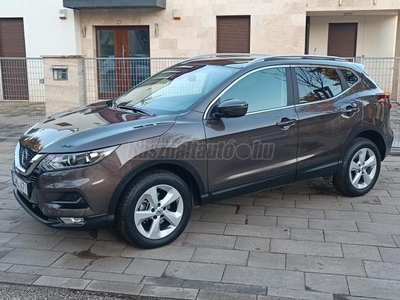 NISSAN QASHQAI 1.3 DIG-T N-Connecta 23E KM + MO-I + SMENTES + GARANCIÁLIS