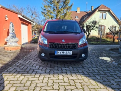 PEUGEOT EXPERT 2.0 HDi FT 270 L1H1 M.o.-i 136e km