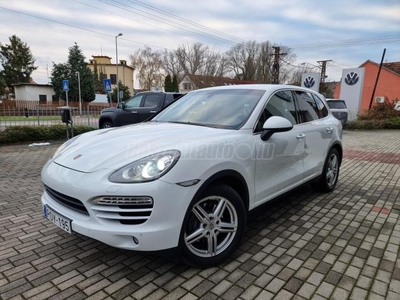 PORSCHE CAYENNE Dízel (Automata) 2.tulajtól!Légrugózás.Vonóhorog.Télinyáriszett.AKCIÓ!