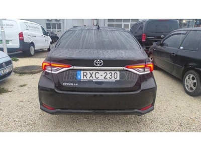 TOYOTA COROLLA Sedan 1.6 Comfort Style Tech