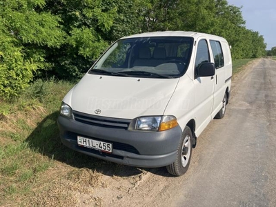 TOYOTA HI-ACE Hiace 2.4 TD 4x4 Panel Van