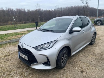 TOYOTA YARIS 1.5 VVT-i Comfort Style Tech CVT