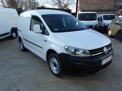 VOLKSWAGEN CADDY 2.0 TDI SCR BMT Comfortline Magyarországi. Szervizkönyves !