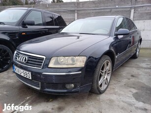 AUDI A8 quattro 3.0 V6 TDI Tiptronic ic Autóbes...