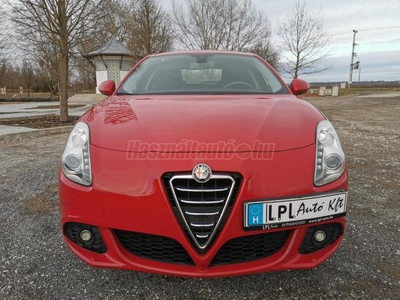 ALFA ROMEO GIULIETTA 1.4 TB Distinctive 89000km! Vezetett szervizkönyv!