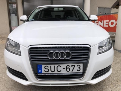 AUDI A3 1.6 Ambiente S-tronic Automata váltós