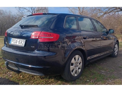 AUDI A3 1.6 TDI e Attraction DPF