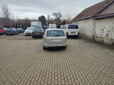 FORD FOCUS 1.6 Ti-VCT Ghia