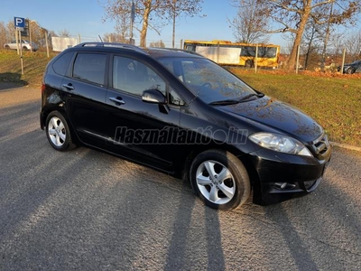 HONDA FR-V 1.8 Executive TETŐABLAK/ XENON/ KÉT KULCS/ AZONNAL ELVIHETŐ