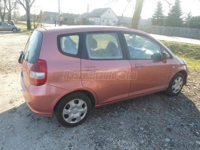 HONDA JAZZ 1.2 S My. 2005 EPER METÁL.FRISS VIZSGA ÉS SZERVÍZ.TÉLI ÉS NYÁRI GUMIK