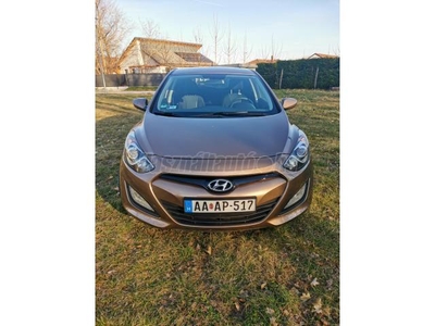 HYUNDAI I30 1.4i Life