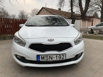 KIA CEE'D 1.4 CRDI LX Magyarországi/tulajdonostól/2db gyári kulcs