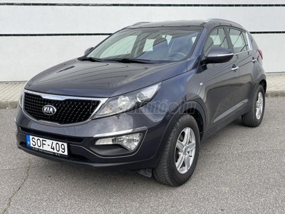 KIA SPORTAGE 1.6 GDI LX SzervizKönyv