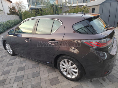 LEXUS CT 200h Comfort (Automata)