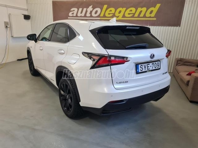 LEXUS NX 300h F-Sport Top Panoramic CVT Végig Lexusban szervizelt.330.000 km nél komplett akkupakk csere