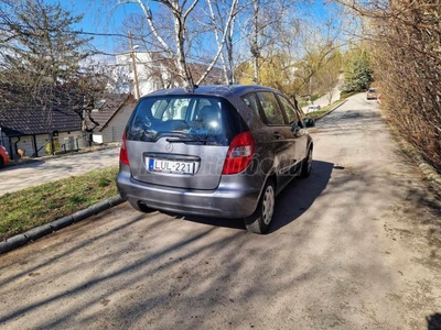 MERCEDES-BENZ A 150 BlueEFFICIENCY Avantgarde 2010.12. Forg.helyezés.ECO.Ülésfűtés. Klíma. 2 Tulaj