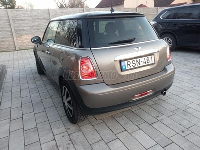 MINI MINI COOPER 1.6 Magánszemélytől .Az ár irányár