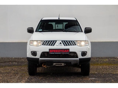 MITSUBISHI L 200 Pick Up 2.5 D DC Invite EURO5 9.6T CSÖRLŐ.ELSŐ-HÁTSÓ DIFIZÁR.2.7T VONÓHOROG.MEGKÍMÉLT ÁLLAPOT