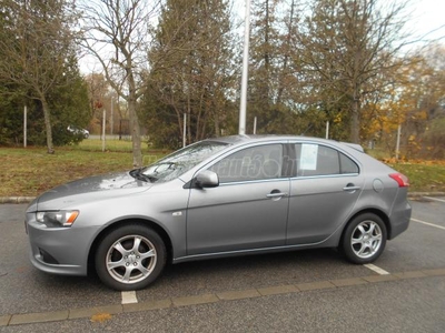 MITSUBISHI LANCER Sportback 1.6 Invite