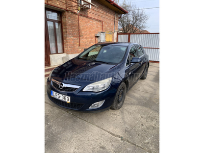 OPEL ASTRA J 1.7 CDTI Cosmo