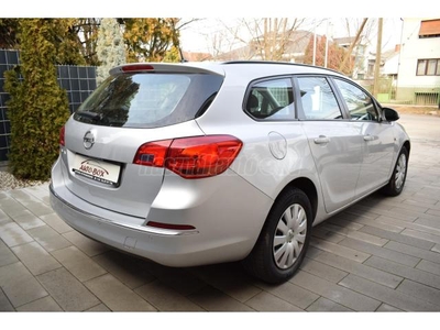 OPEL ASTRA J Sports Tourer 1.4 Enjoy AKÁR 1 ÉV GARANCIÁVAL