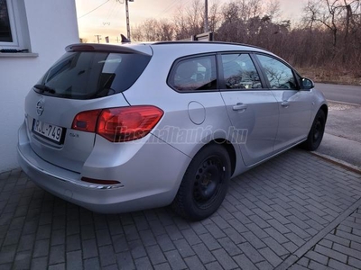 OPEL ASTRA J Sports Tourer 1.6 CDTI Start-Stop Drive