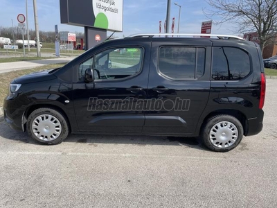 OPEL COMBO Life 1.2 T Enjoy (7 személyes )