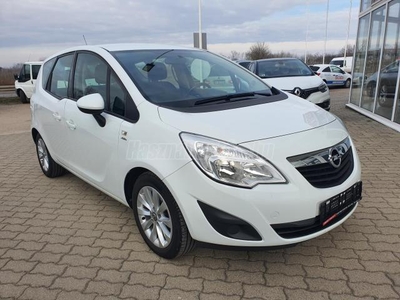 OPEL MERIVA B 1.4 T Active digitklíma. ülés és kormányfűtés. kerékpártároló