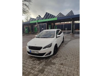 PEUGEOT 308 1.6 e-HDi Allure