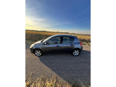 RENAULT CLIO 1.5 dCi Dynamique Plus