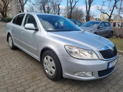 SKODA OCTAVIA 1.6 Ambiente