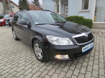 SKODA OCTAVIA 1.6 CR TDI Elegance GYÖNGYHÁZFEKETEMETÁL!