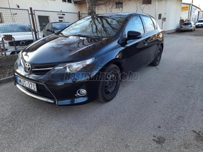 TOYOTA AURIS 1.33 Style Magyar autó.+ alu gumikkal+navi+tolatókamera