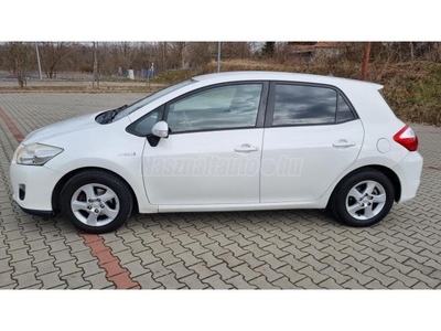 TOYOTA AURIS 1.8 HSD Luna (Automata) Hybrid