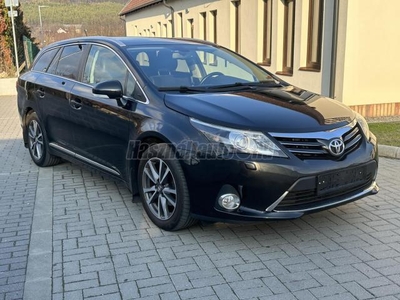 TOYOTA AVENSIS Wagon 1.8 Executive NAVI-TEMPOMAT-KAMERA-RADAR-FRISS SZERVÍZ