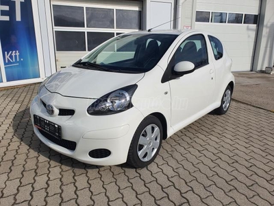 TOYOTA AYGO 1.0 Plusz AC szép állapotú. szervizkönyves