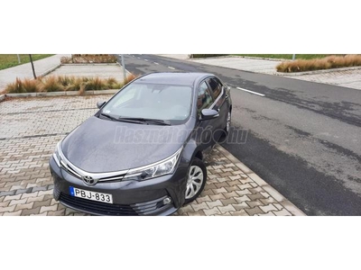 TOYOTA COROLLA Sedan 1.6 Active Comfort 50th Anniversary