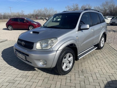 TOYOTA RAV 4 Rav4 2.0 D-4D 4x4 DIGIT KLÍMA.VONÓHOROG