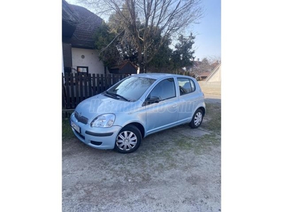 TOYOTA YARIS 1.0 Blue Ice