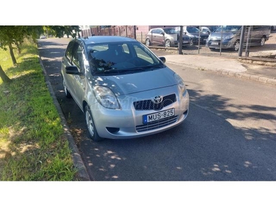 TOYOTA YARIS 1.0 Max Ice Magyarországi. Klima