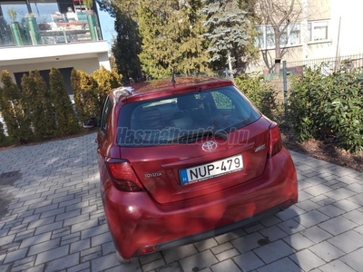 TOYOTA YARIS 1.33 Trend