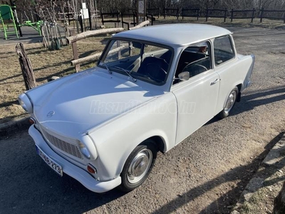 TRABANT 601