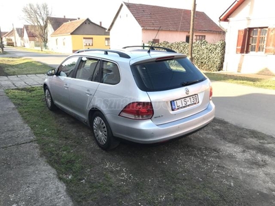 VOLKSWAGEN GOLF V 1.6 Comfortline