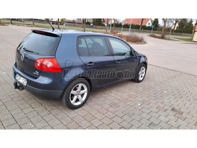 VOLKSWAGEN GOLF V 1.9 PD TDI Trendline 4Motion