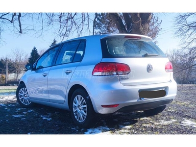 VOLKSWAGEN GOLF VI 1.4 Trendline SZERVÍZKÖNYV / 2 db gyári kulcs