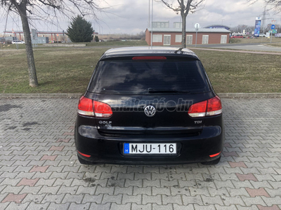 VOLKSWAGEN GOLF VI 1.6 Trendline