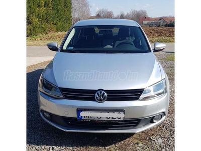 VOLKSWAGEN JETTA 1.6 CR TDI Comfortline DSG