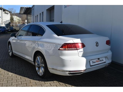 VOLKSWAGEN PASSAT 1.4 TSI GTE Plug-In-Hybrid DSG Szervizkönyv . friss szerviz . friss műszaki vizsga