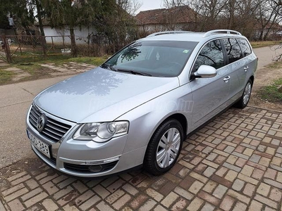 VOLKSWAGEN PASSAT VI Variant 2.0 PD TDI Highline 4Motion